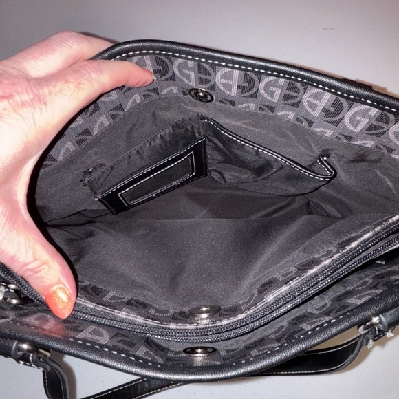 Giani Bernini Black and Gray Logo Tote - Picture 8 of 12